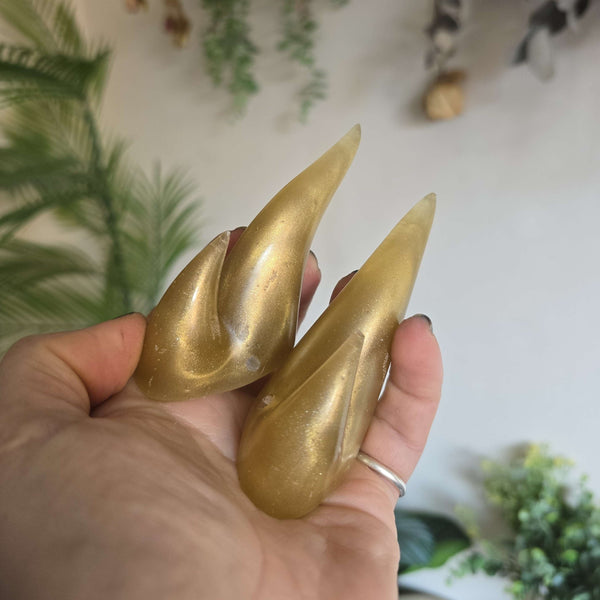 Pale Gold Double Dragon Horns